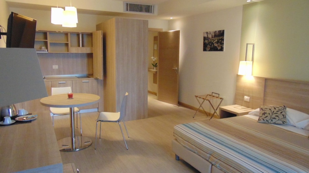 

Bari - San Francesco al Campo - Turin Airport Hotel & Residence