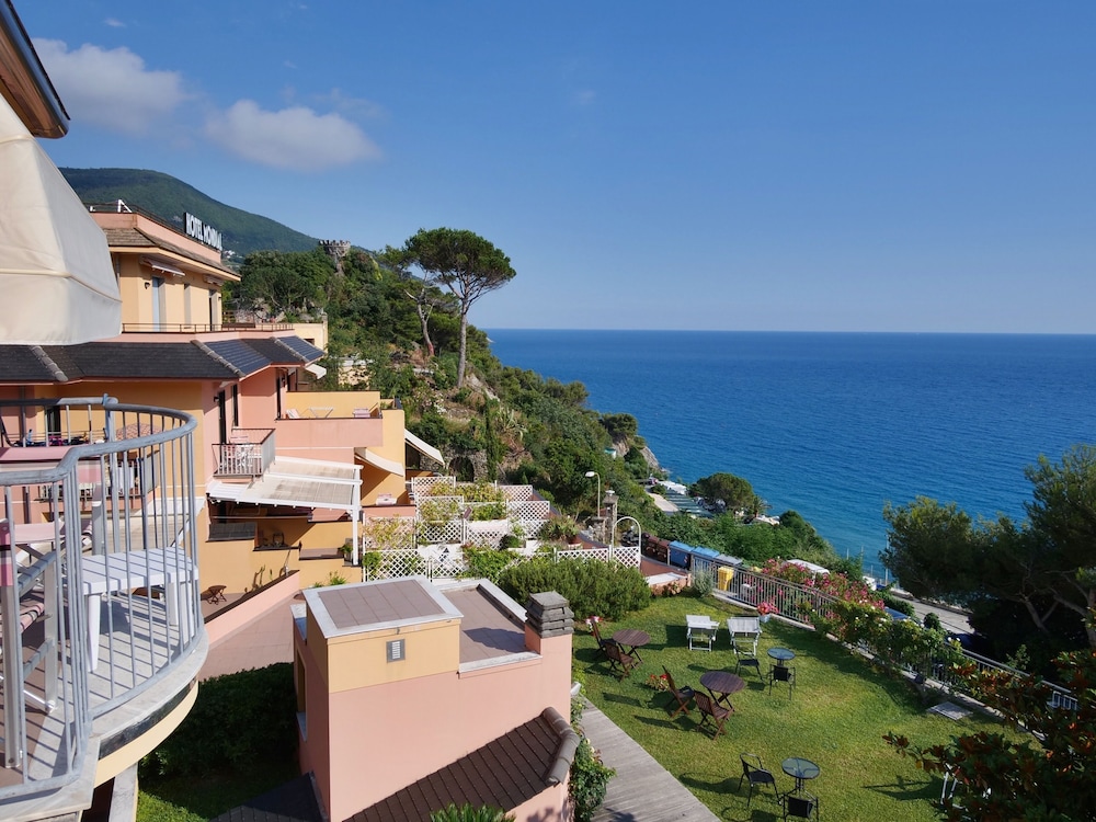 

Milano - Sestri Levante - Hotel Residence Mondial