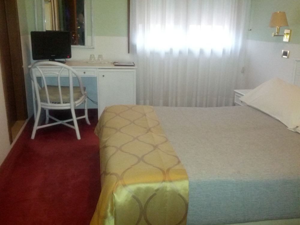 

Catania - Lido di Venezia - Hotel Villa Tiziana