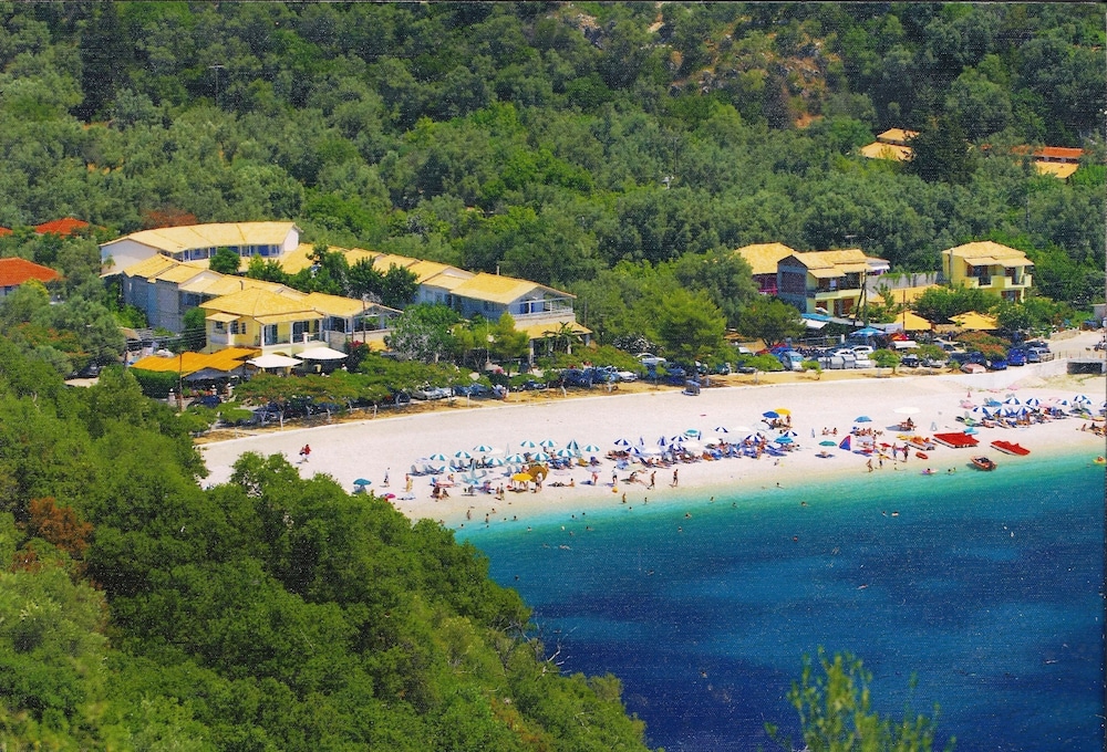 

Milano - Nydri - Rouda Bay Beach Hotel