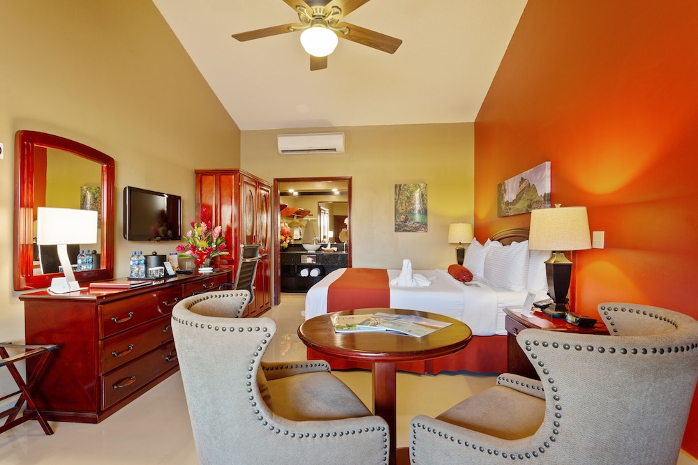 

Roma - Belize City - Best Western Plus Belize Biltmore Plaza
