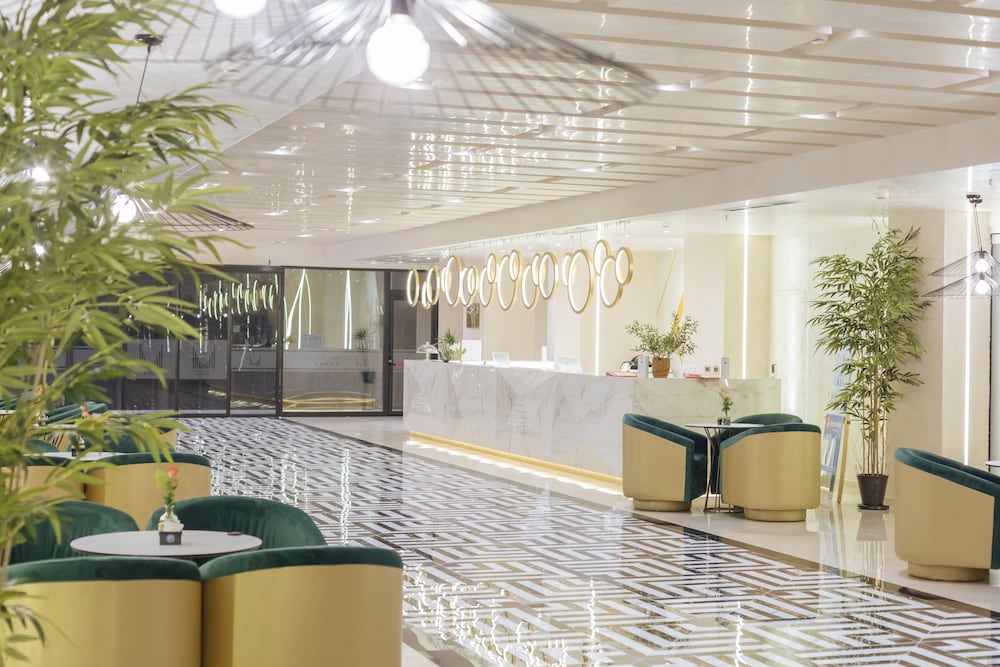 

Milano - Kavajë - Gloria Palace Hotel
