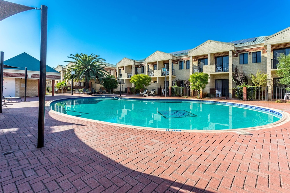 

Milano - Perth - Country Comfort Perth