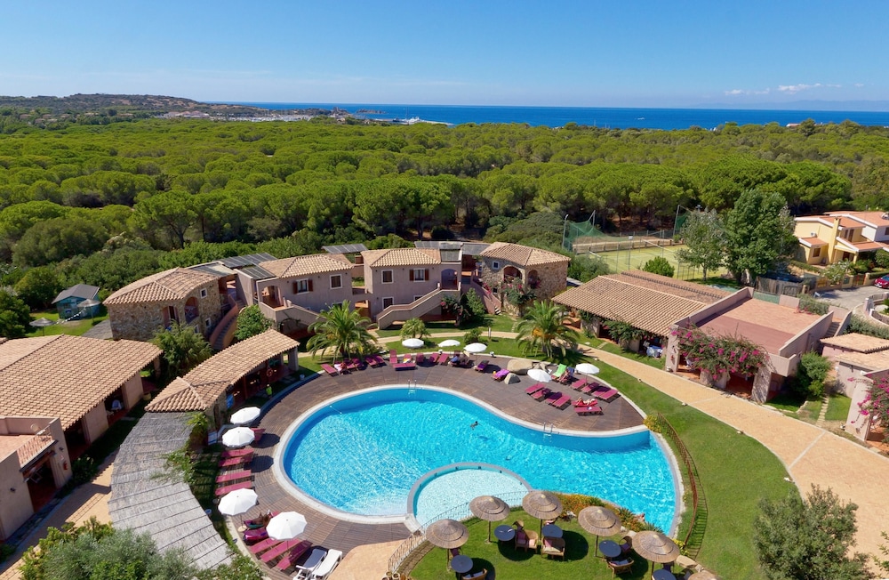 Lamezia Terme - Villasimius, Sardegna - S'Incantu Resort
