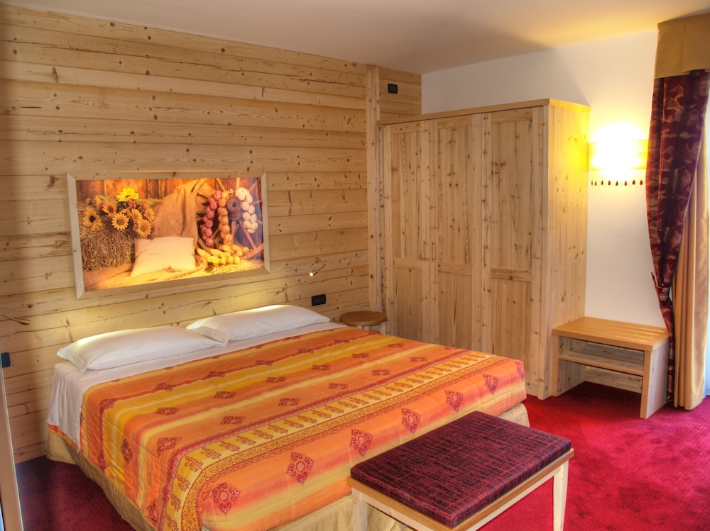 

Napoli - Vigo di Fassa - Hotel Ladina