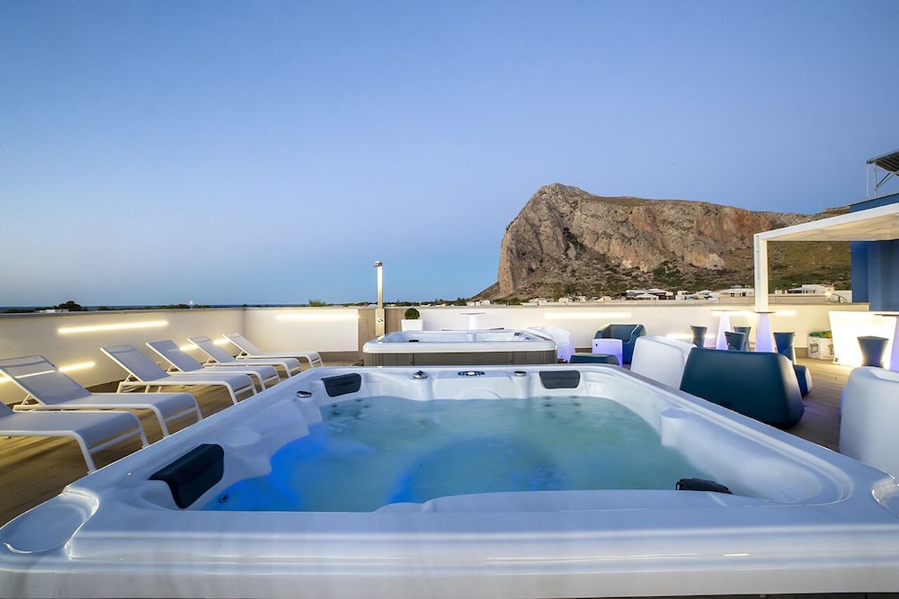 

Forlì - San Vito Lo Capo - Sundeck Hotel