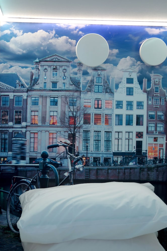 

Napoli - Schiphol - De Bedstee Boutique Capsules