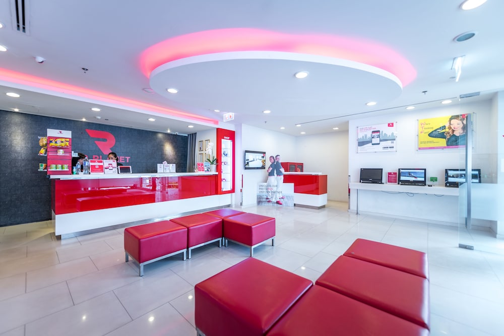 

Roma - Surin Beach - Red Planet Phuket Patong - SHA Extra Plus