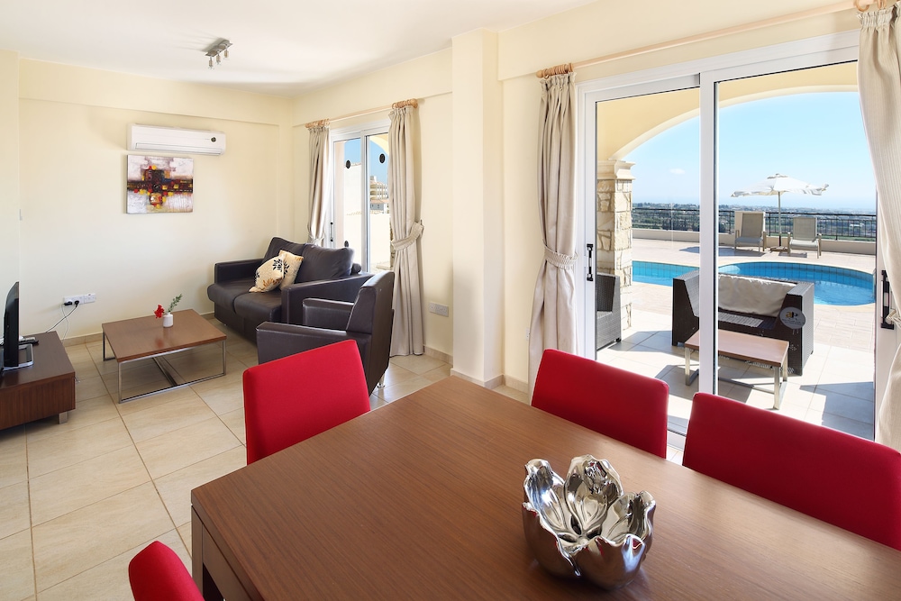 

Venezia - Coral Bay - Club St. George