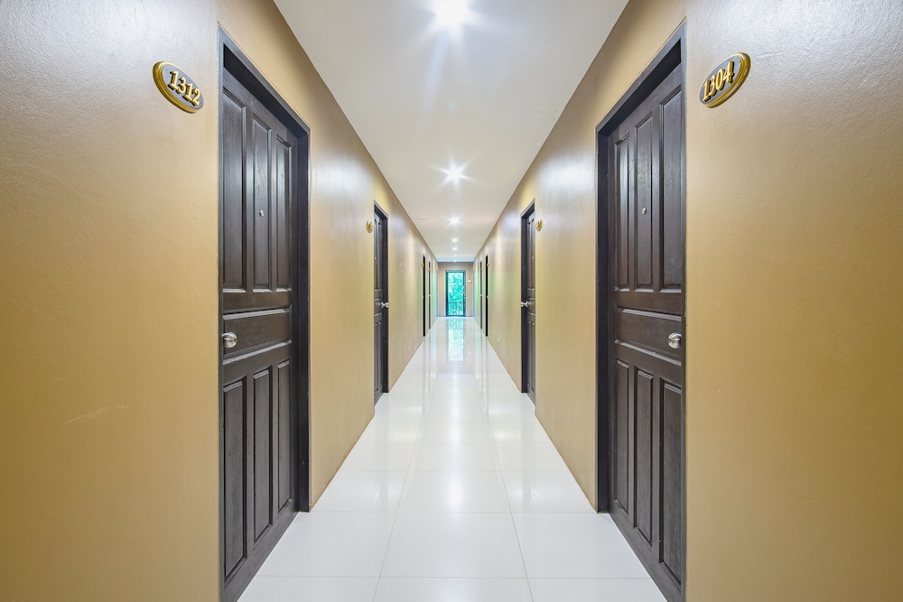 

Bologna - Thalang - Naiyang Beach Hotel