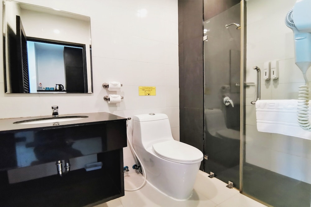

Roma - Thalang - Naiyang Beach Hotel