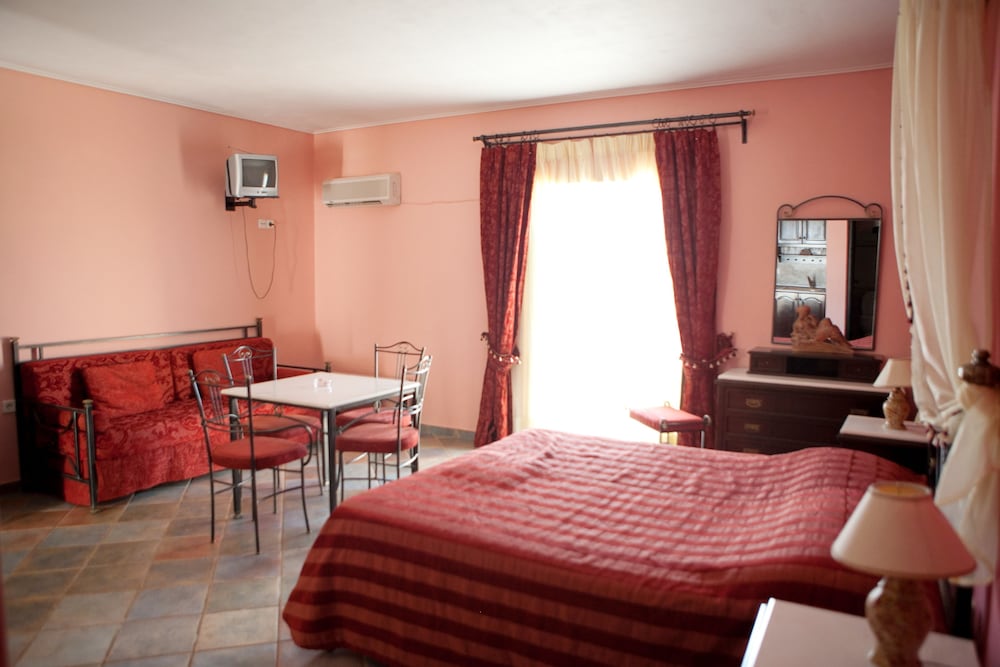 

Bologna - Skala - Agistri - Vasilaras Hotel