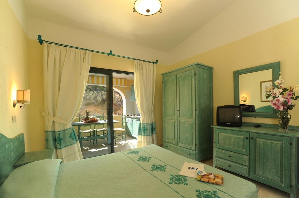 

Ancona - Orosei - Residence Cala Liberotto