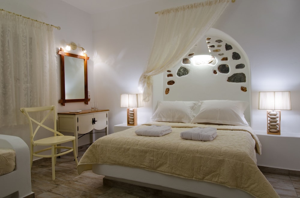 

Milano - Áno Meriá - Aspalathras White Hotel