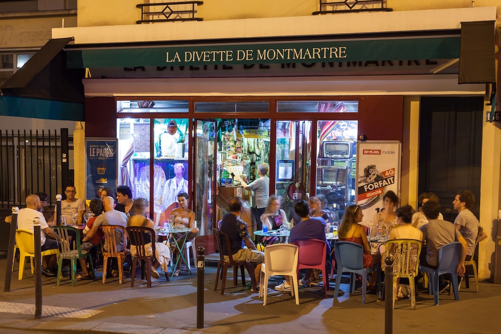 

Firenze - Clichy - Hotel Apolonia Paris Montmartre; Sure Hotel Collection by Best Western