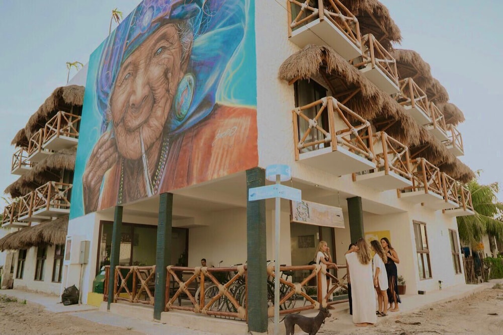 

Bologna - Isla Holbox - Hotel Mayari Holbox