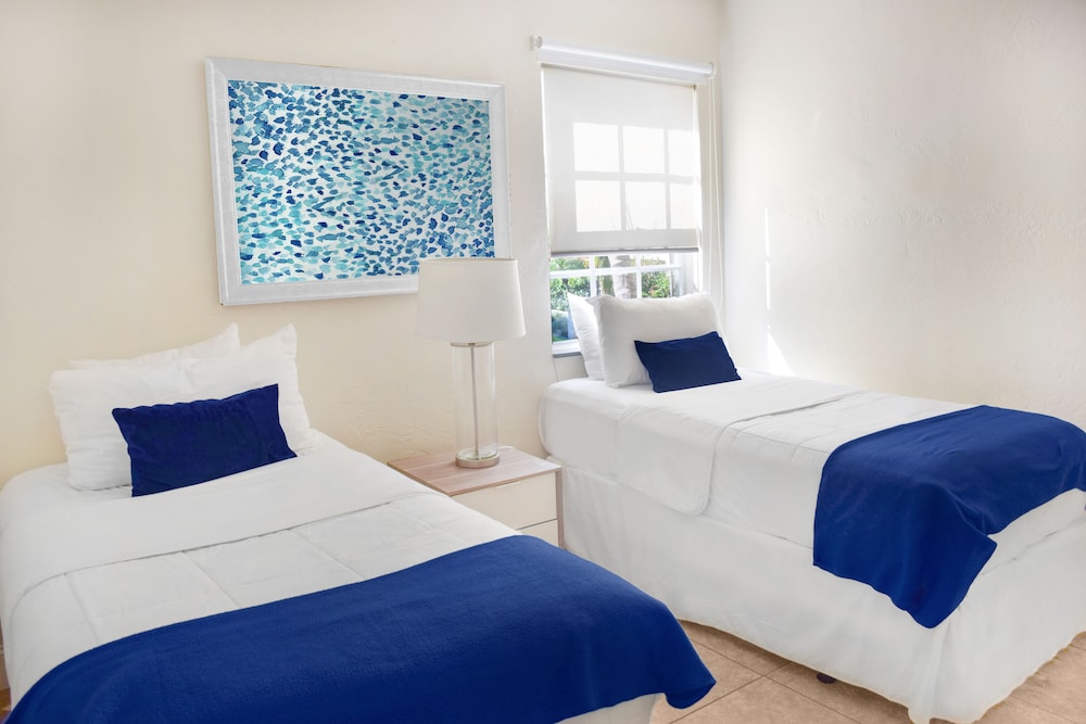

Roma - Key Biscayne - Coral Reef at Key Biscayne