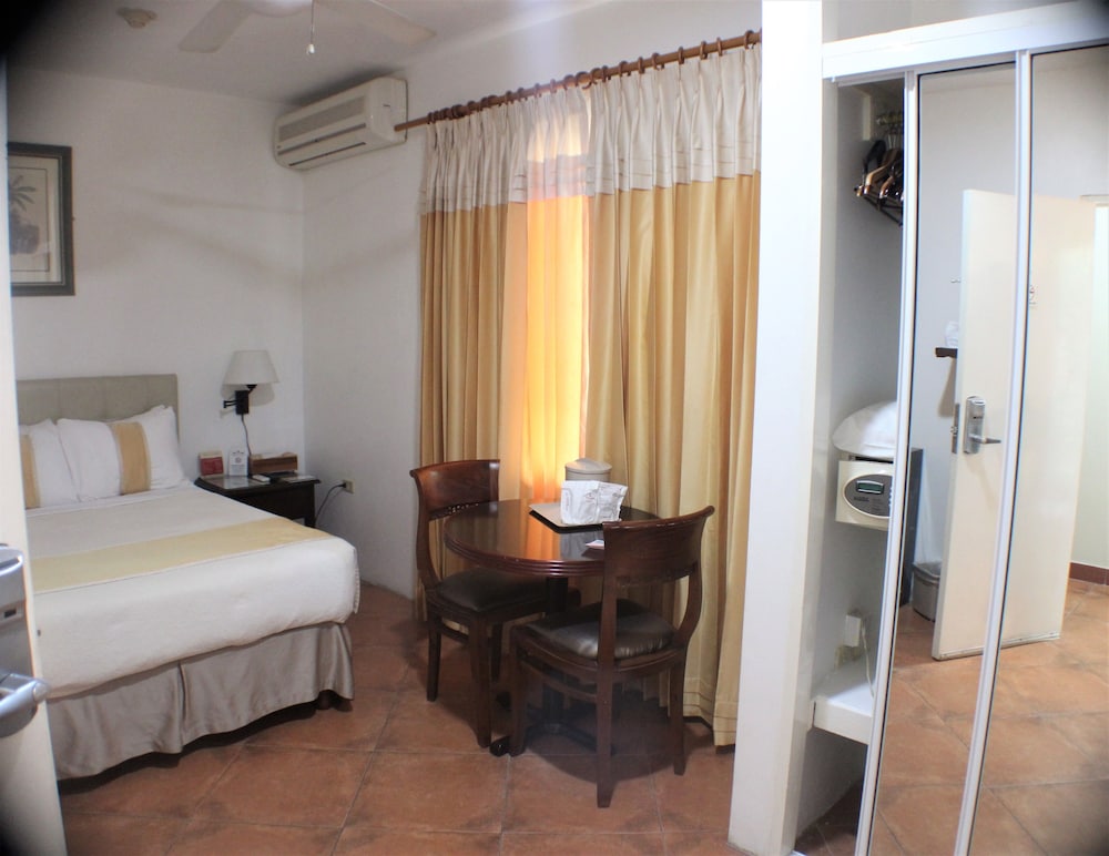 

Milano - Kingston - Altamont Court Hotel