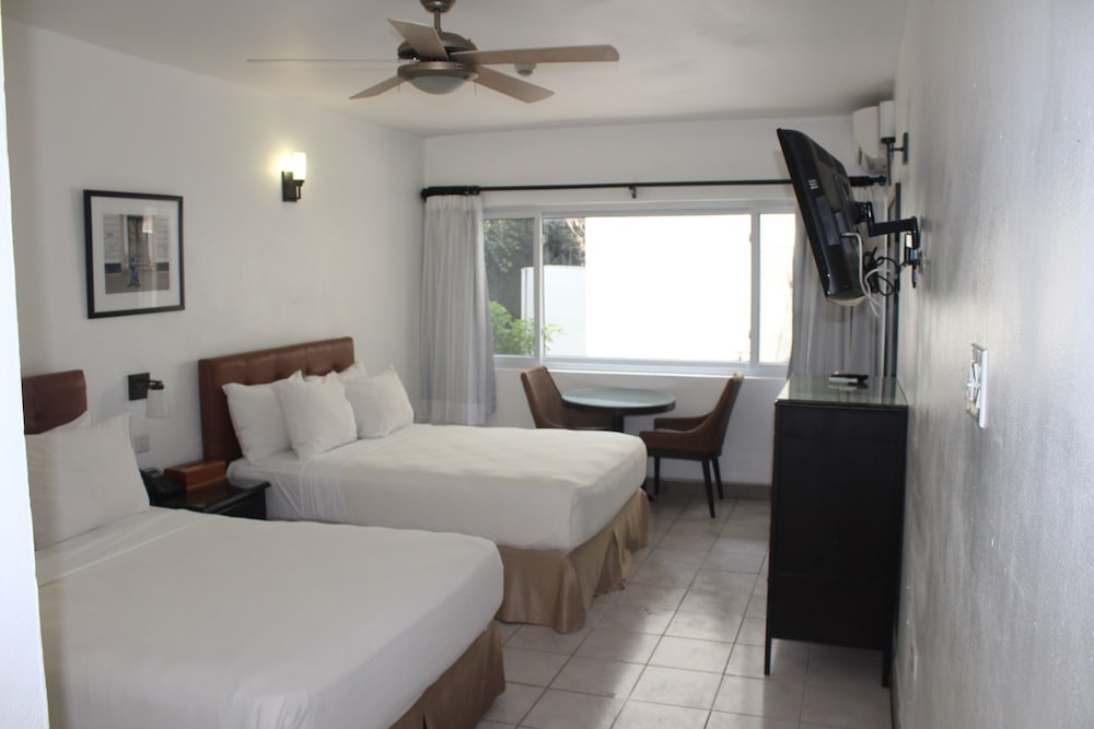 

Lamezia Terme - Kingston - Altamont Court Hotel