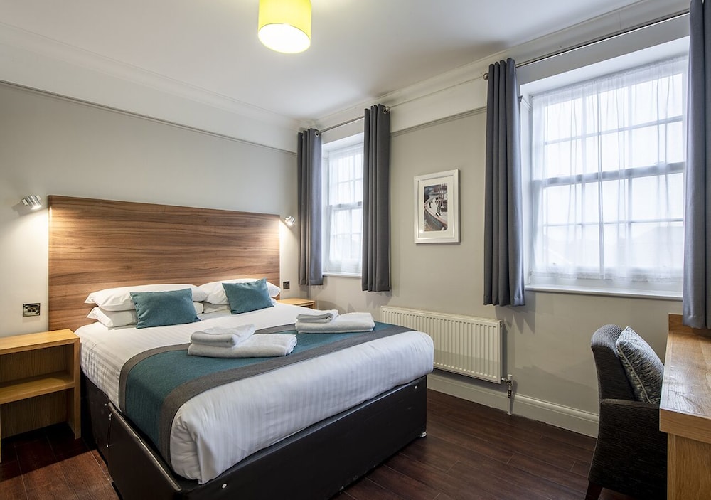 

Trieste - Clacton-On-Sea - Kingscliff Hotel