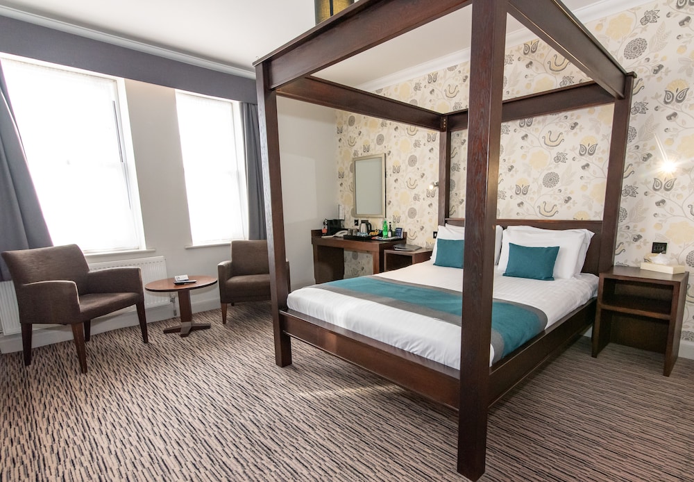 

Roma - Clacton-On-Sea - Kingscliff Hotel