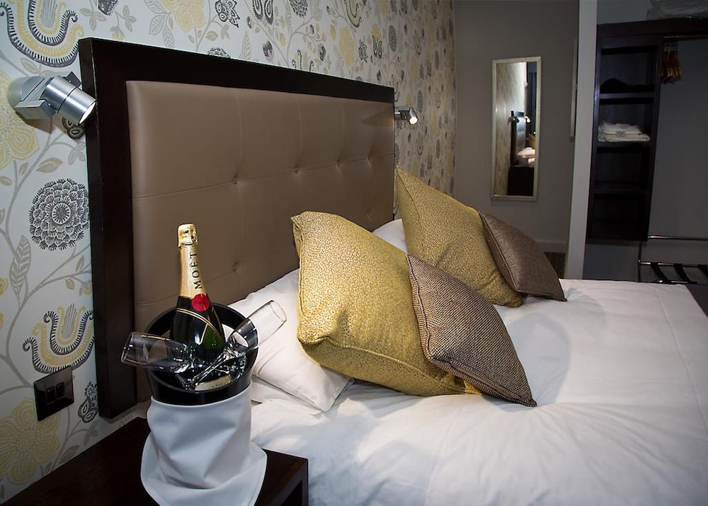 

Roma - Clacton-On-Sea - Kingscliff Hotel