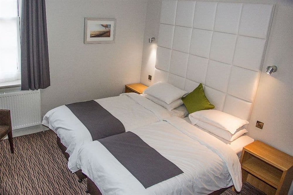 

Milano - Clacton-On-Sea - Kingscliff Hotel