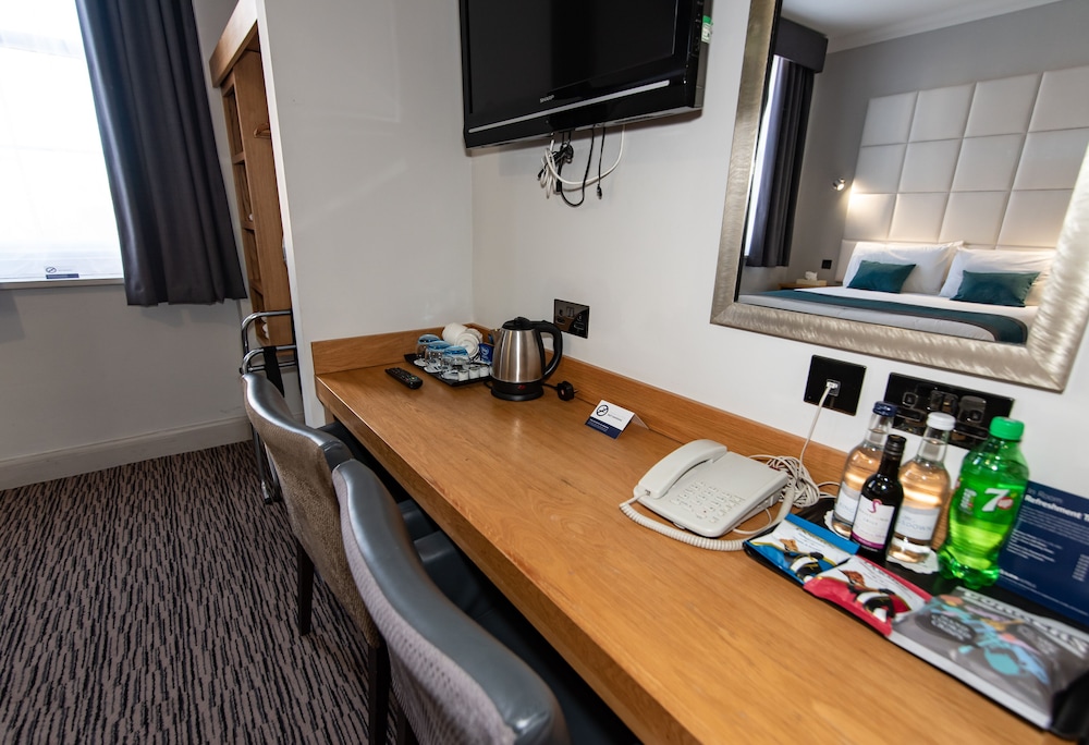 

Pisa - Clacton-On-Sea - Kingscliff Hotel