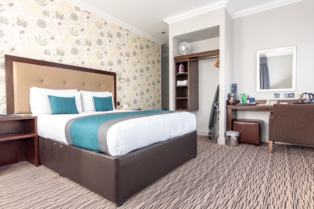 

Cagliari - Clacton-On-Sea - Kingscliff Hotel