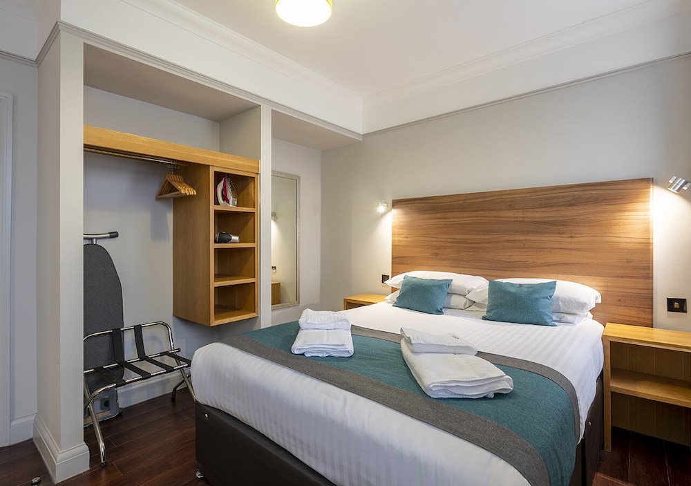 

Bologna - Clacton-On-Sea - Kingscliff Hotel