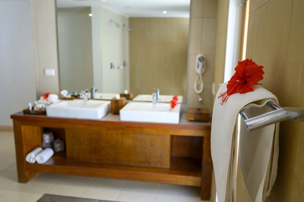 

Bologna - Malolo - Tropica Island Resort - Adults Only