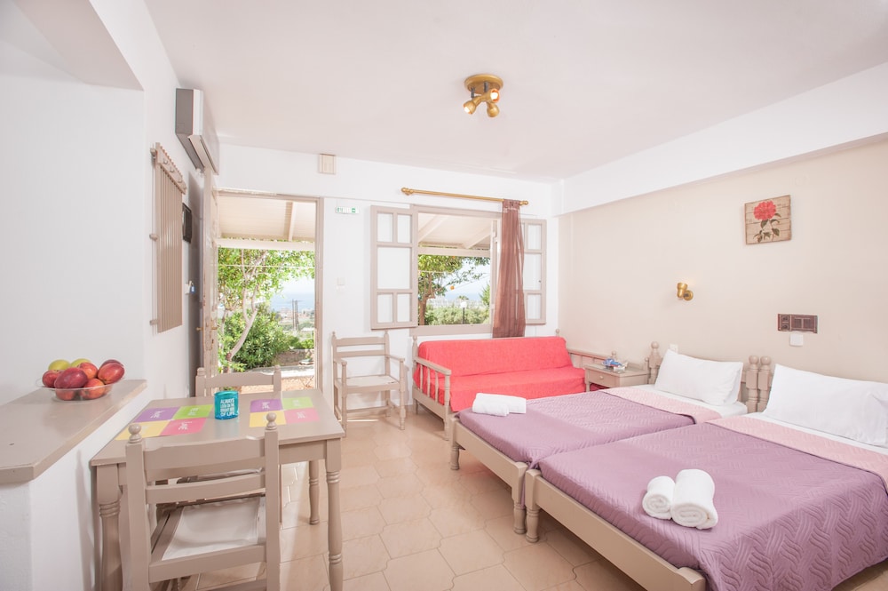 

Roma - Stalida - Panorama-Seaview Studios & Apartments