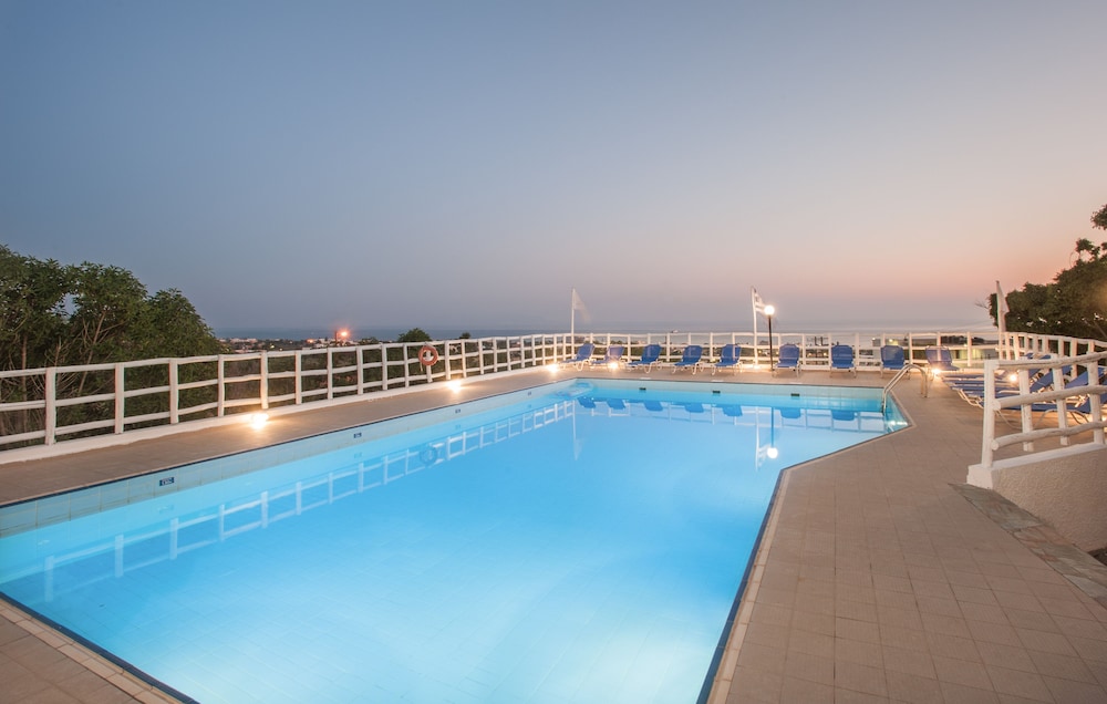 

Torino - Hersonissos - Panorama-Seaview Studios & Apartments
