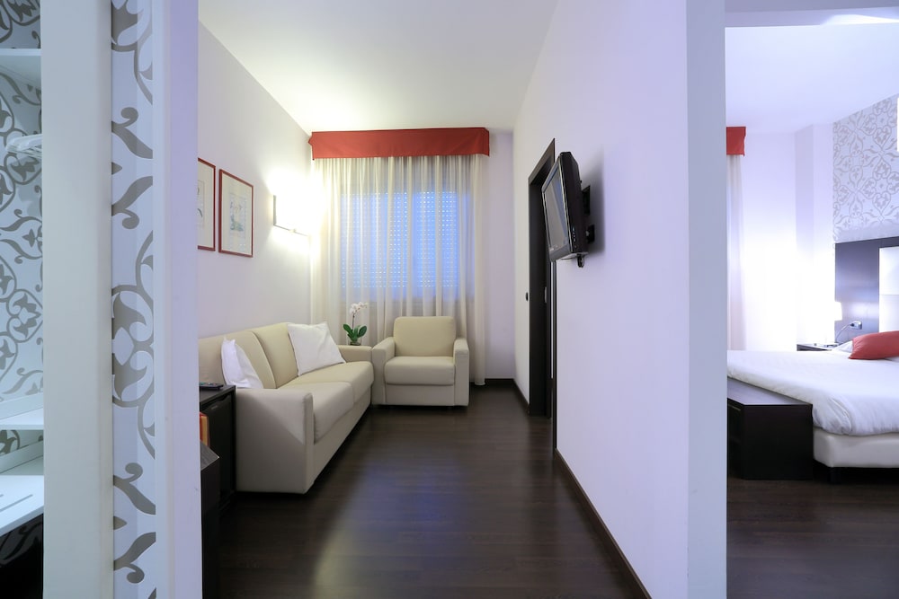 

Lamezia Terme - Rho (Fiera) - Hotel La Torretta