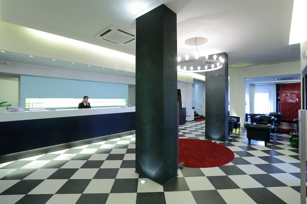 

Napoli - Rho (Fiera) - Hotel La Torretta