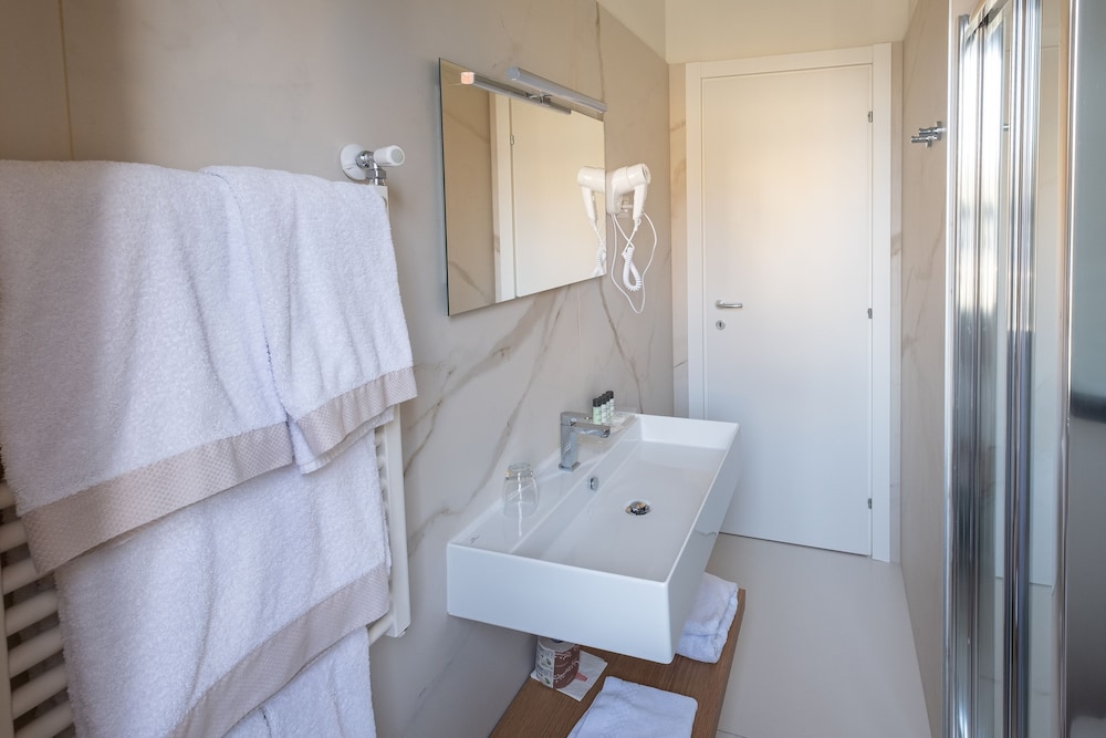 

Catania - Bollate - Hotel La Torretta