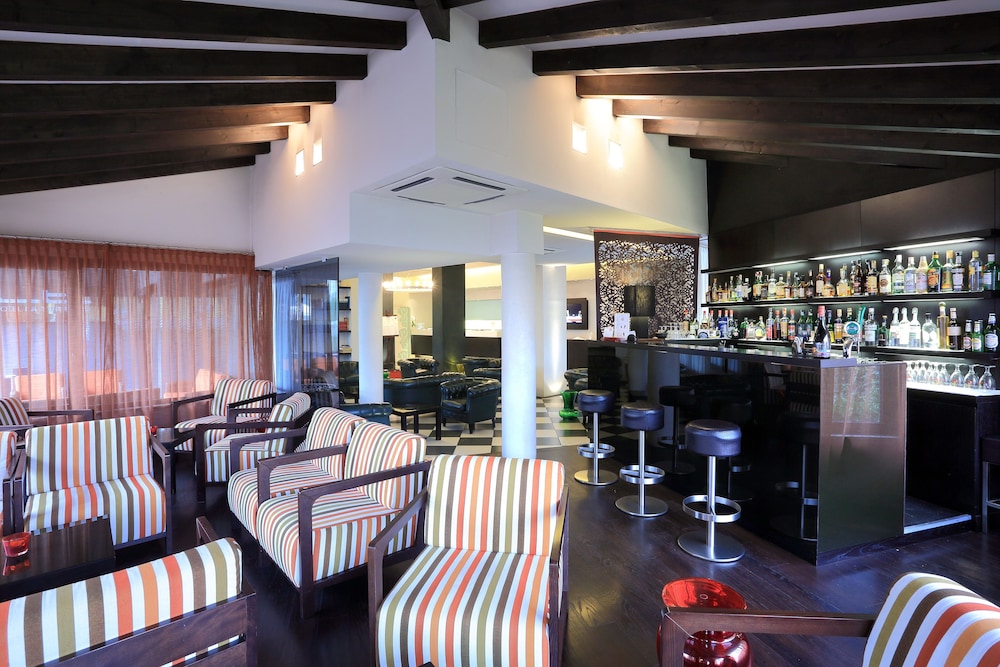

Lamezia Terme - Rho (Fiera) - Hotel La Torretta
