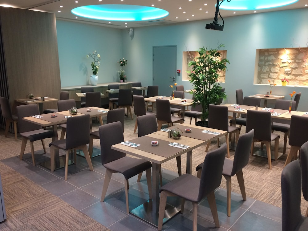 

Bologna - Chinon - Best Western Hotel De France