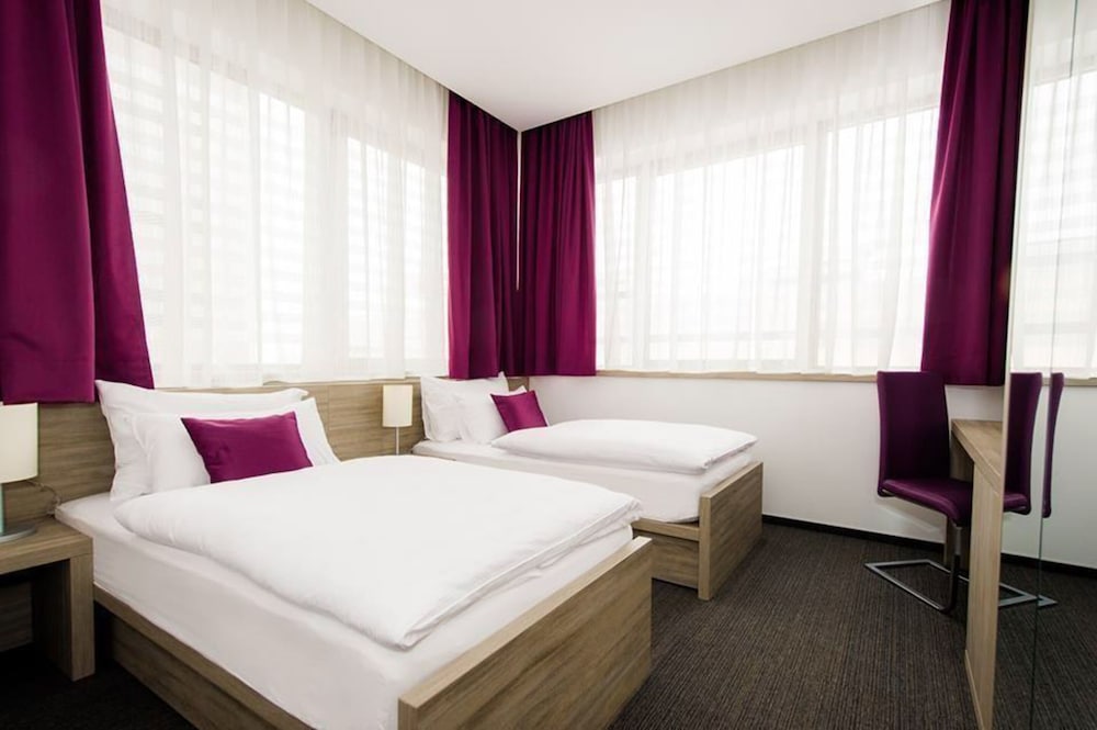 

Napoli - Lubiana - Hotel Meksiko