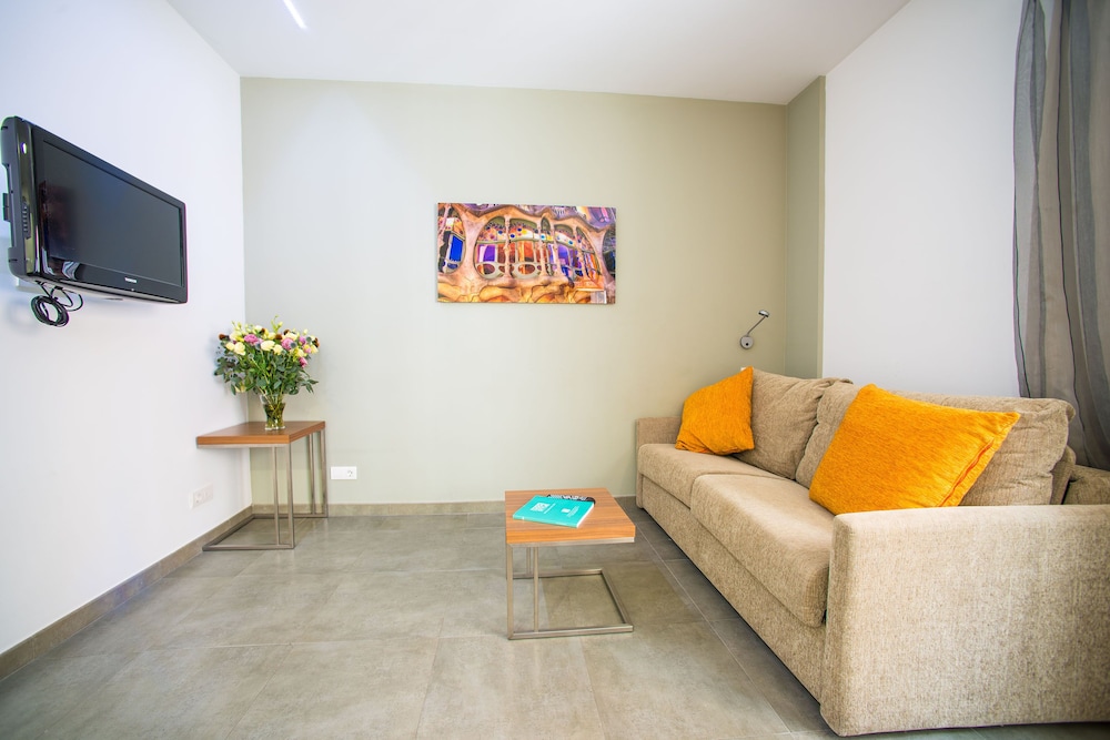 

Bologna - Sant Joan Despi - Ona Living Barcelona