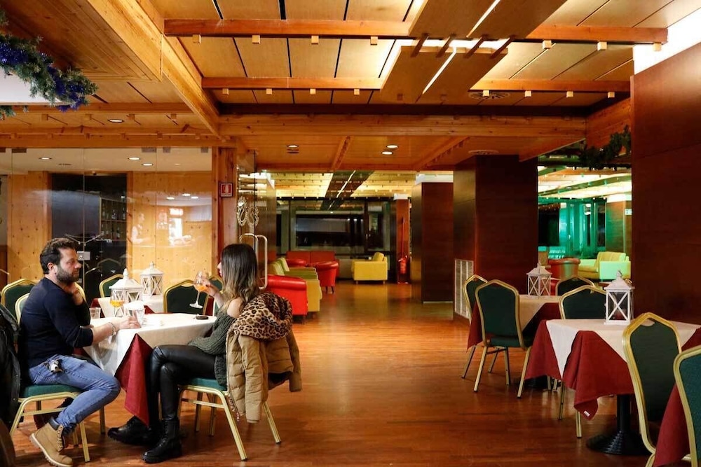 

Cagliari - Penia - Hotel Club Regina E Fassa