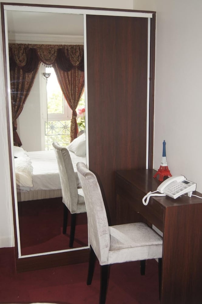 

Palermo - Bobigny - Hotel Regina Montmartre