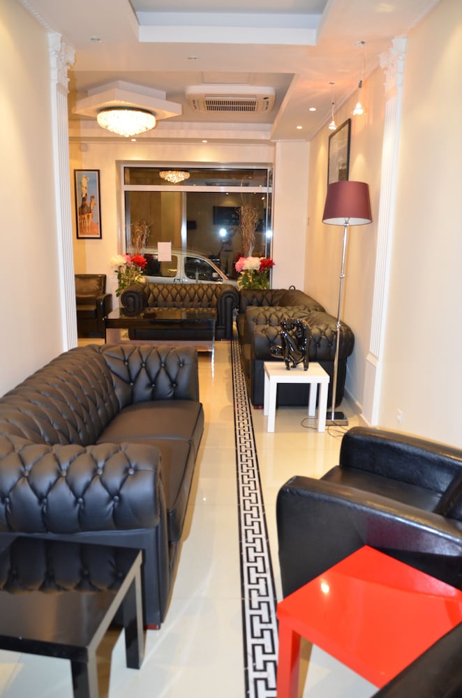 

Genova - Parigi - Hotel Regina Montmartre