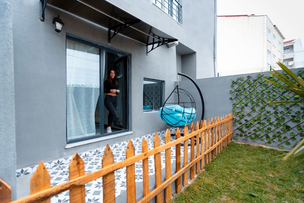 

Napoli - Istanbul, New Airport - Melanj Airport Hotel