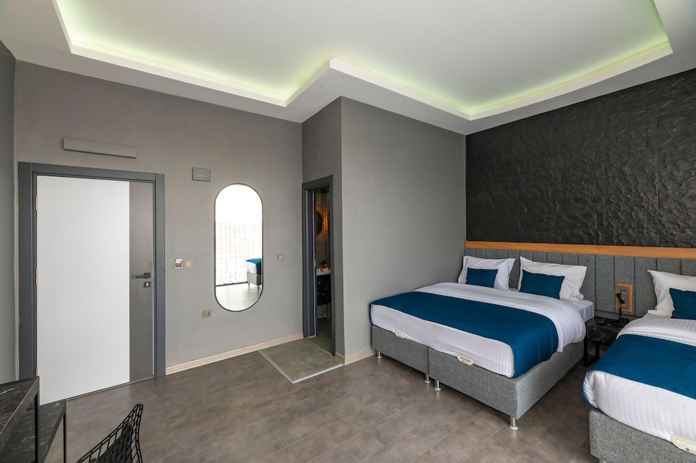 

Trieste - Istanbul, New Airport - Melanj Airport Hotel