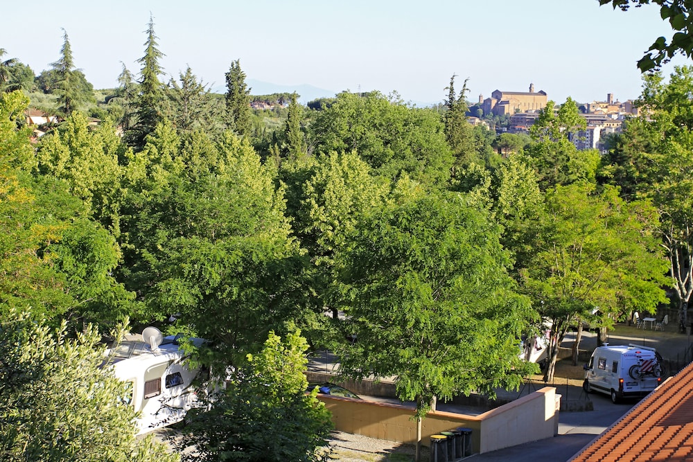 

Reggio Calabria - Siena - Camping Siena Colleverde