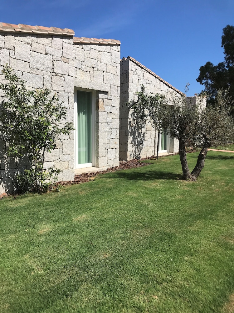 

Roma - Monte Nai - Cala Sinzias Resort