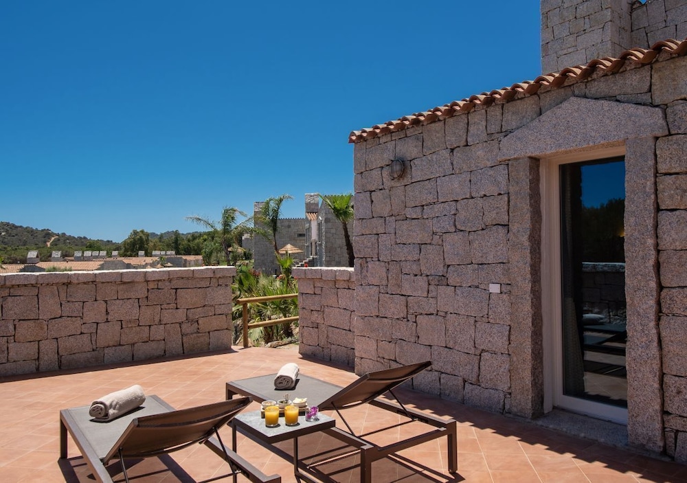 

Verona - Castiadas - Cala Sinzias Resort
