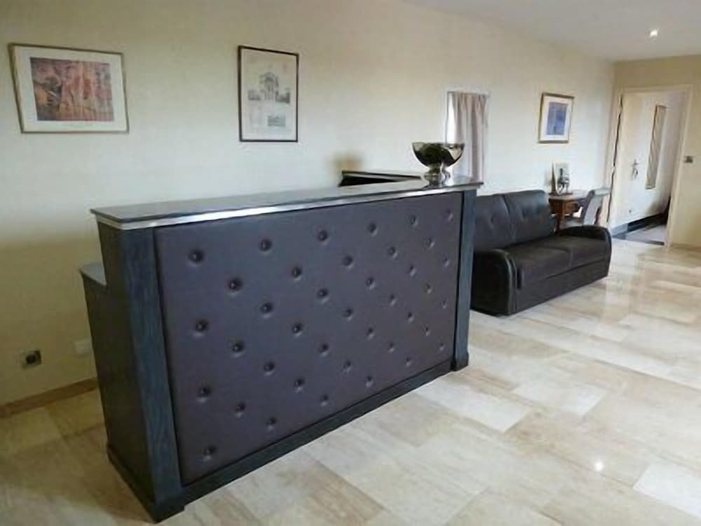 

Milano - Creteil - Hôtel Saint Alban