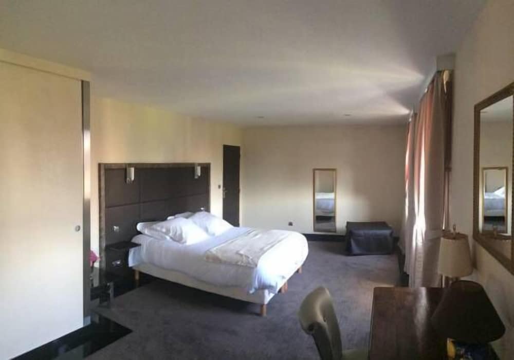 

Roma - Creteil - Hôtel Saint Alban